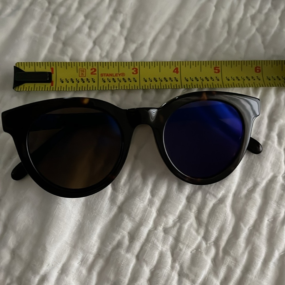 Madewell Sunglasses - Picture 5 of 6
